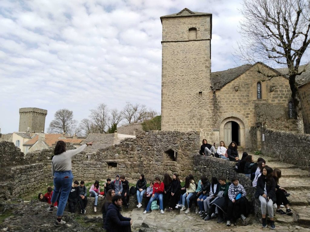 Visita guiada al pueblo medieval de la Couvertoirade.