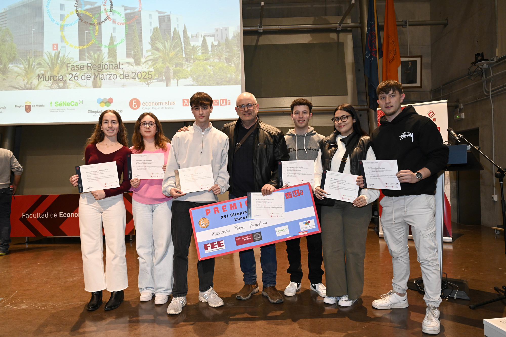 El alumno Jorge Rica obtiene el primer premio de la Olimpiada Regional de Economía